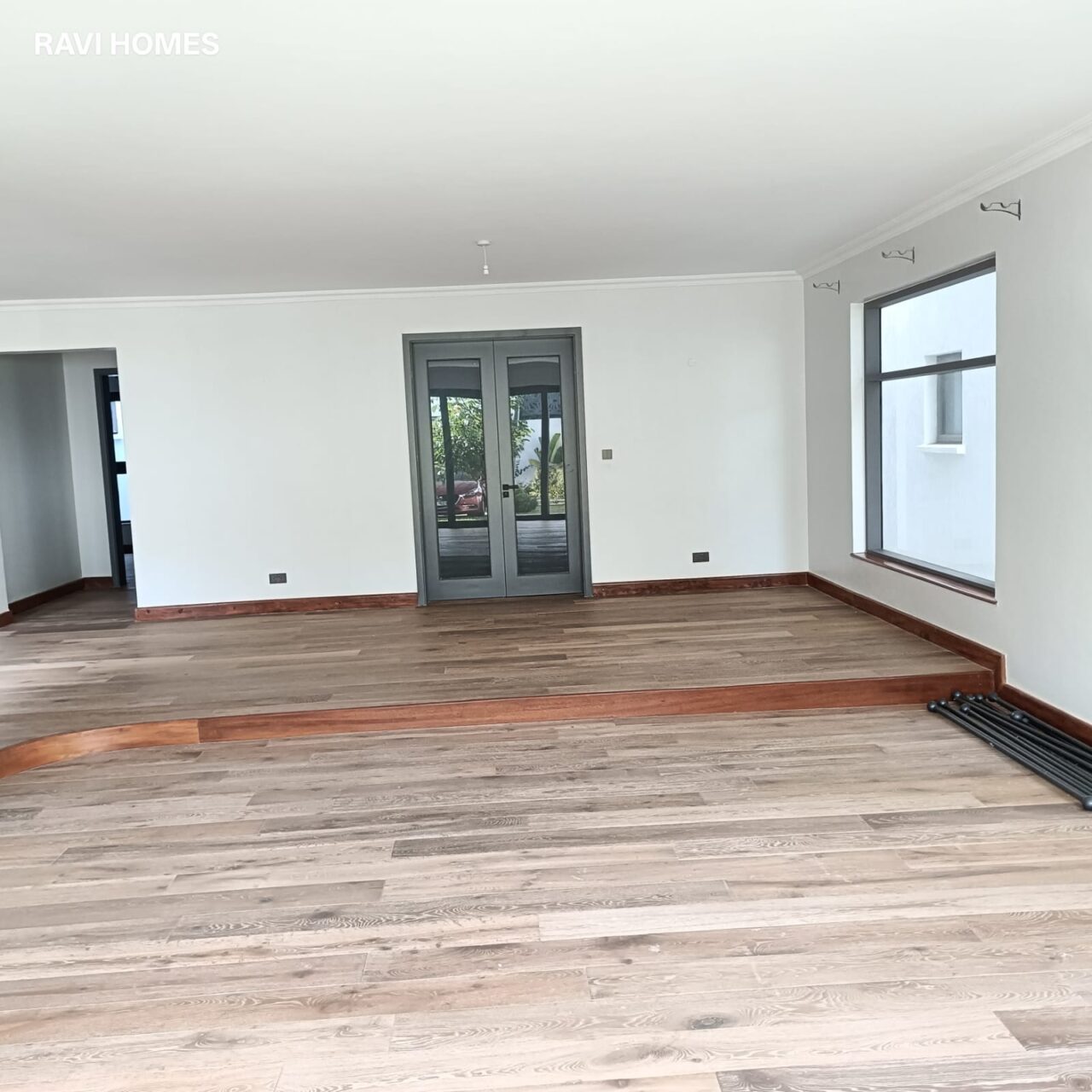 WhatsApp-Image-2025-04-17-at-10.40.21_a8116e8a