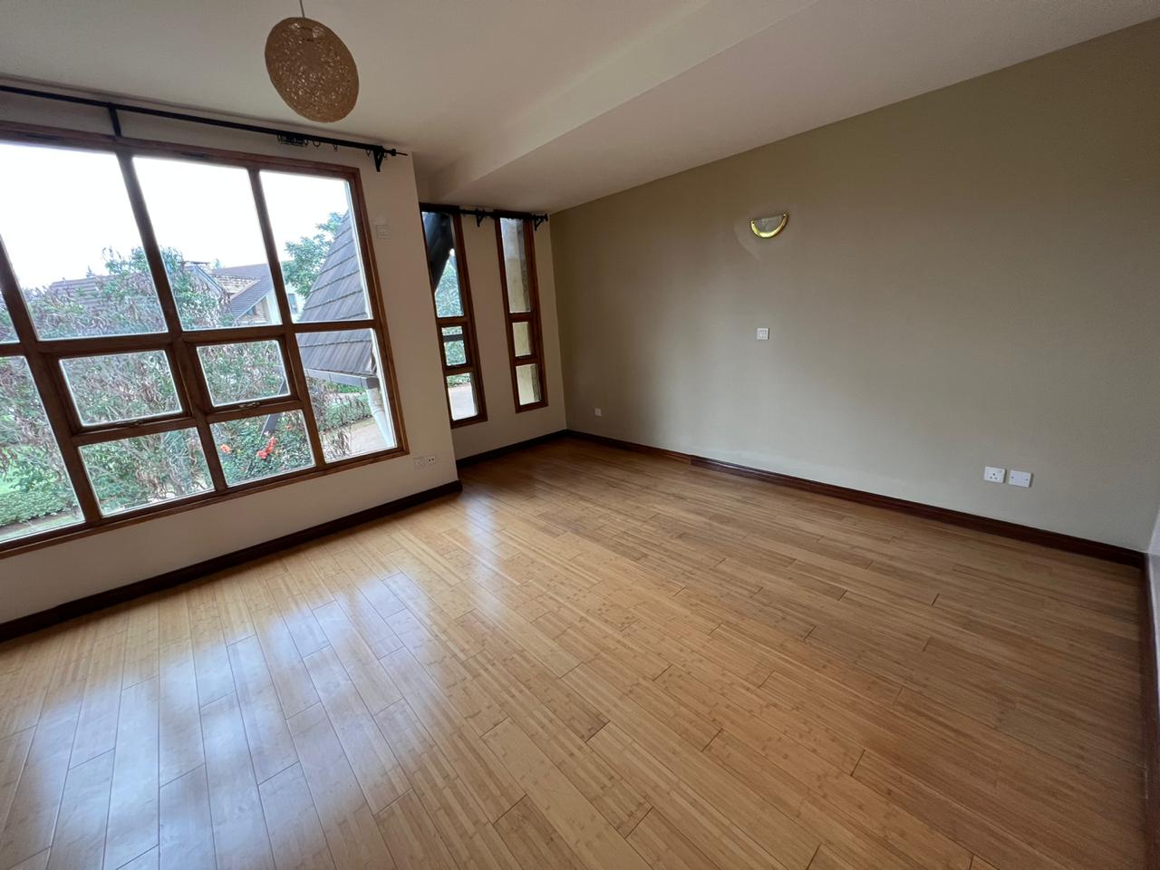 WhatsApp-Image-2025-09-17-at-16.21.05-2