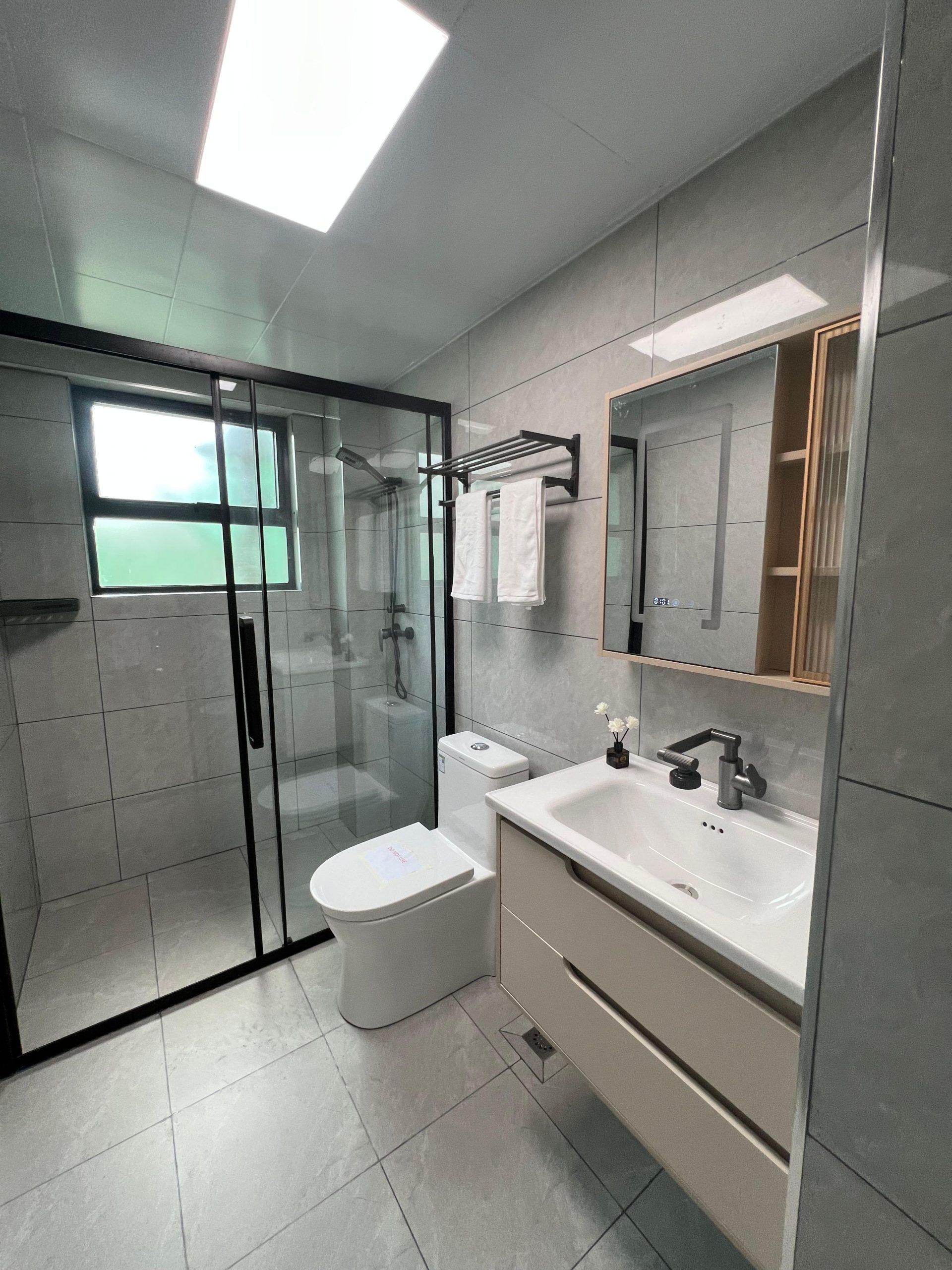 WhatsApp-Image-2025-11-10-at-17.34.37-1